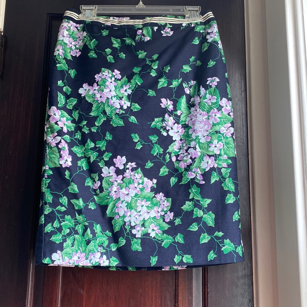 The Oprah Collection for Talbots. Floral pattern pencil skirt- size 6